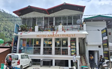 Best Char Dham Hotels for Senior Citizens: Comfort, Safety, and Spiritual Ease