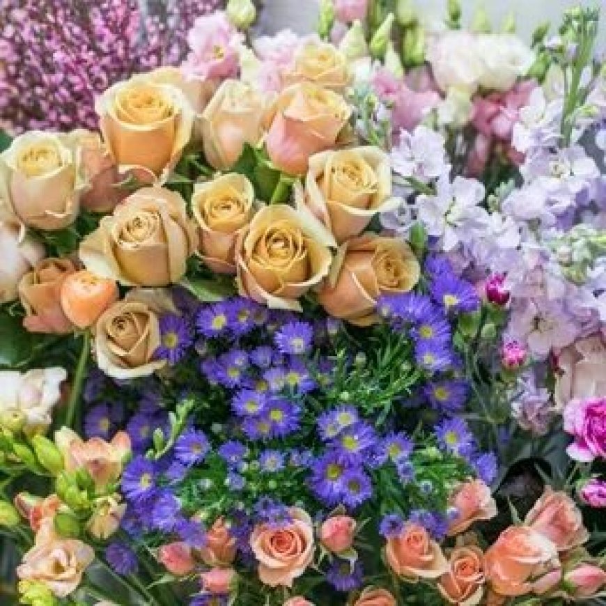 How to Order Custom Flowers Toronto Locals Recommend