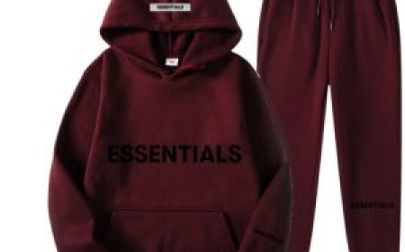Essential Hoodie – Premium Comfort for Everyday Streetwear Style