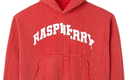 Best Raspberry Hills Outfits for Everyday Style in 2025