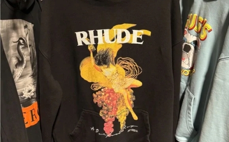 Rhude Clothing: Redefining Streetwear with the Iconic Rhude Hoodie