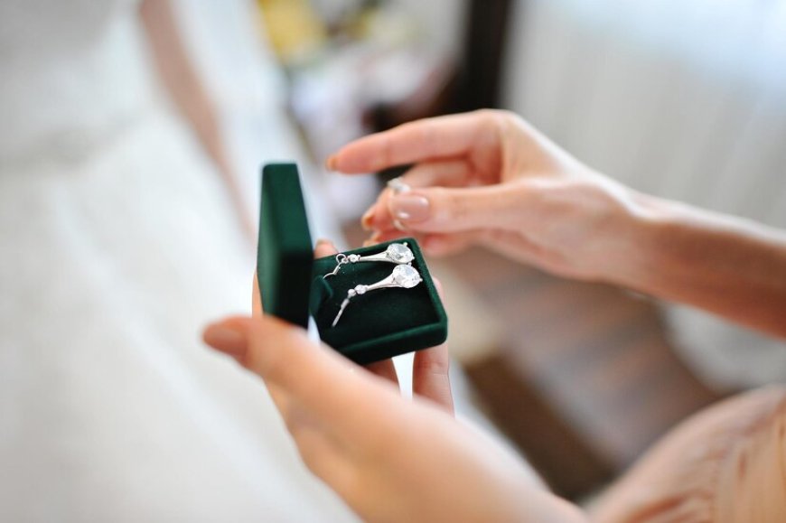 Limpieza para Joyas: Cómo Mantener tus Piezas Siempre Brillantes y Como Nuevas
