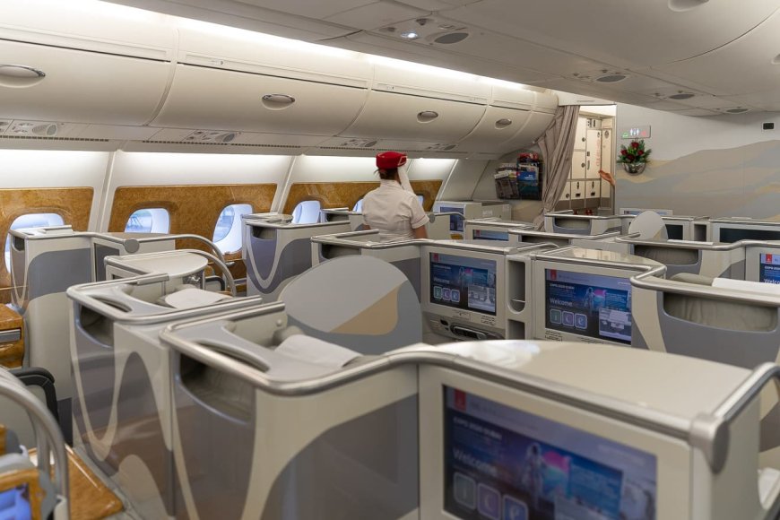 Fly in Comfort and Luxury: Emirates Business Class Experience