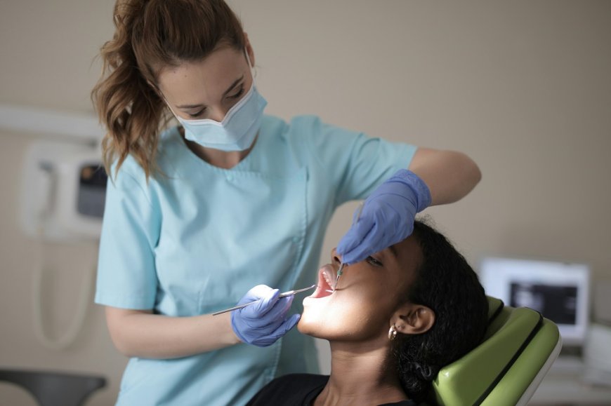The Truth About Smile Makeovers: What a Cosmetic Dentist Can Really Do for You