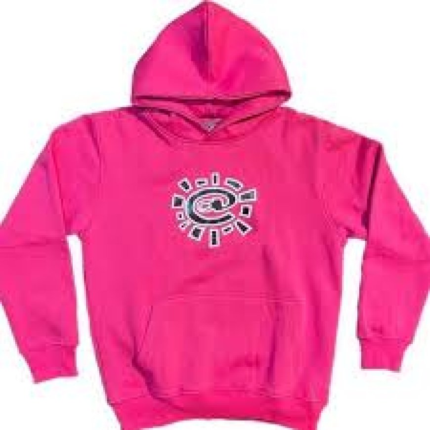 Effortless Lifestyle Cool in the Adwysd Hoodie